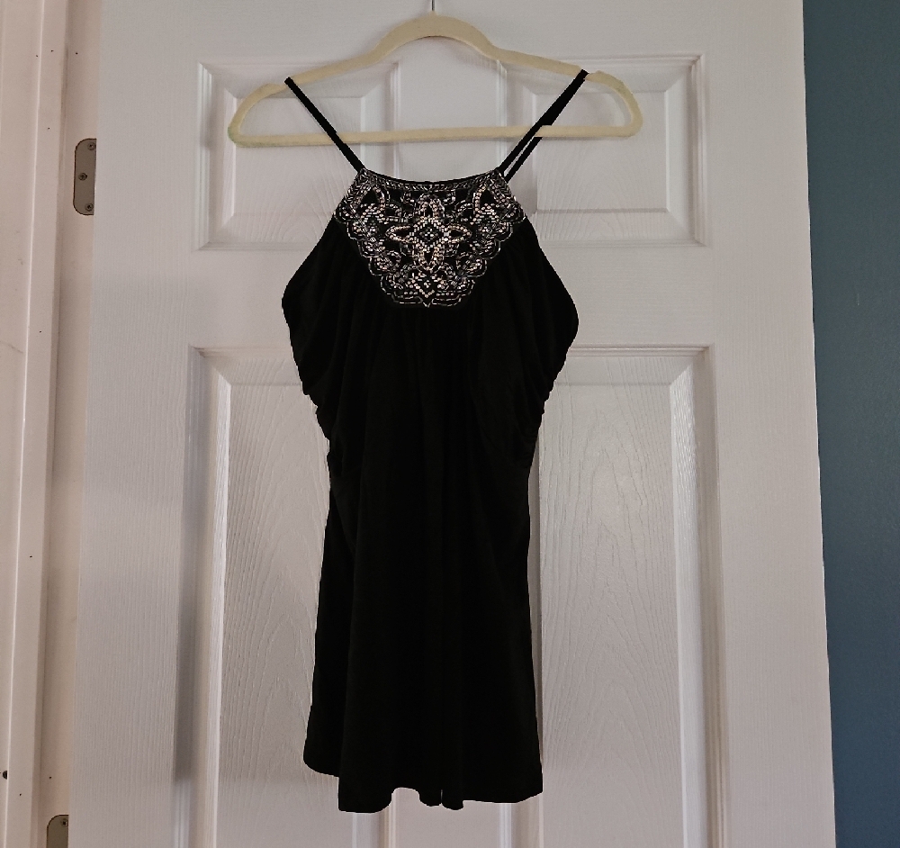 White House Black Market Black Camisole Top w/Beaded Patern Size M
